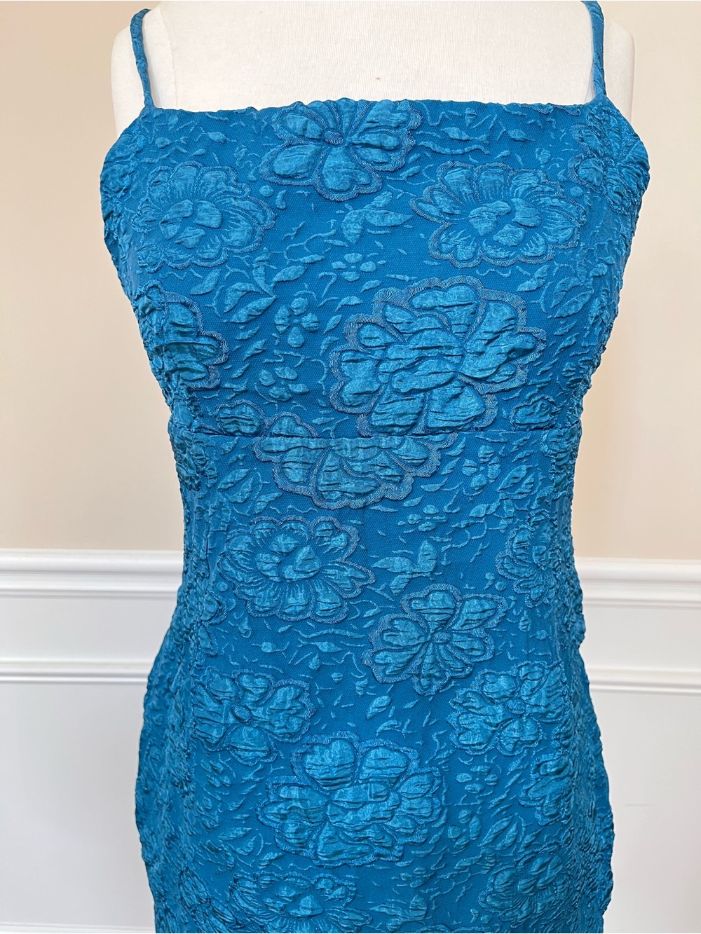 NWT LIVE TO BE SPOILED TURQUOISE FLORAL TEXTURED MINI DRESS | SIZE XL - Picture 4 of 10